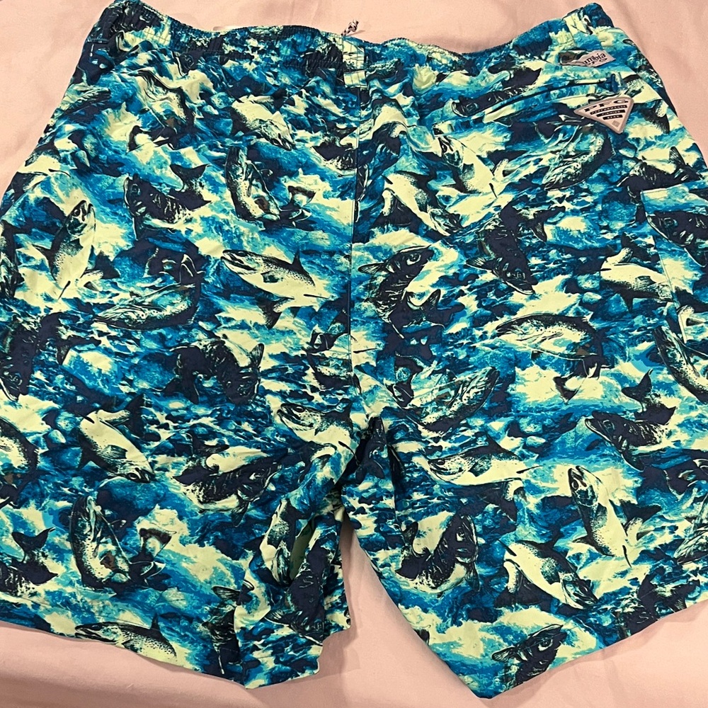 Men's Fish-Print Swim Board Shorts in Blue & Aqua